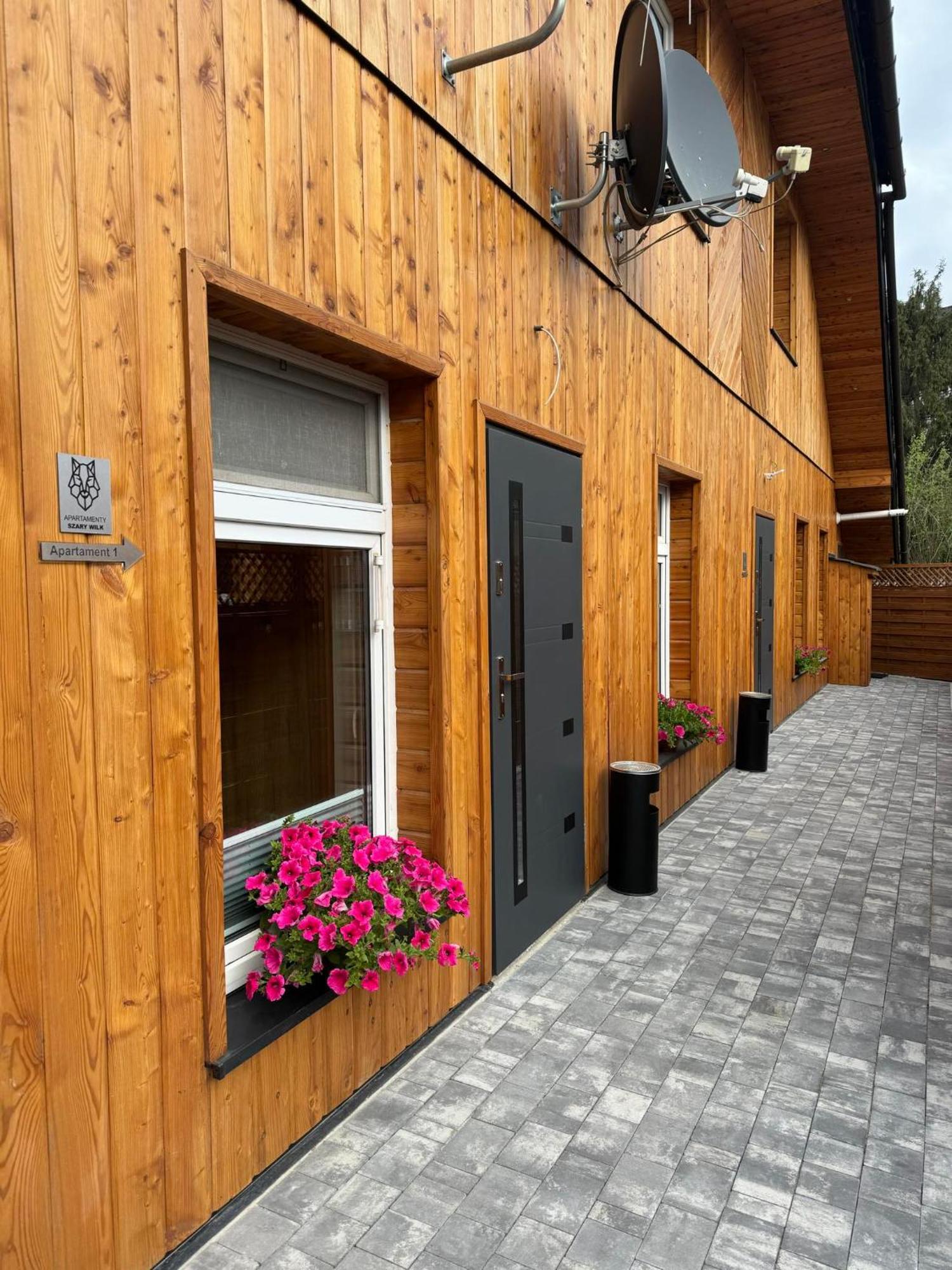 Apartment Szary Wilk - Klimatyczne Dla 2 Osob - Blisko Centrum -bezplatny Parking *