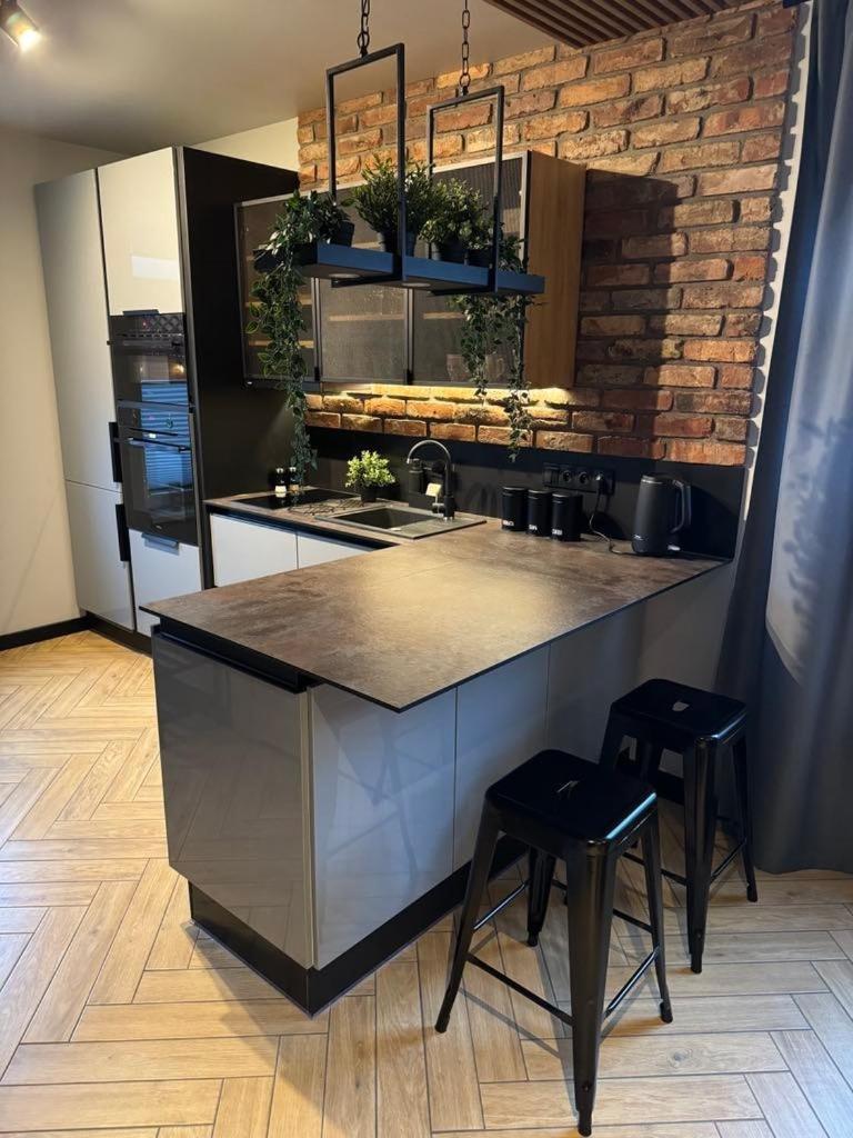 Apartment Szary Wilk - Klimatyczne Dla 2 Osob - Blisko Centrum -bezplatny Parking